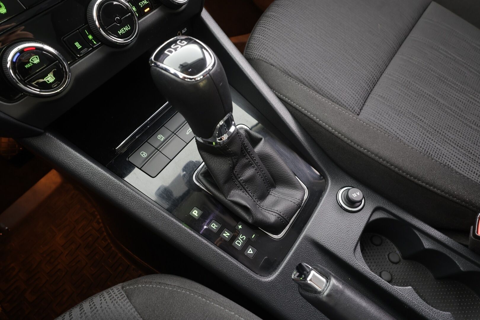 Skoda Octavia 2018 Combi 1,0 TSI Style DSG Autom. -  | Webasto | Koukku | LED | P.Kamera | Keyless | Vakkari | Apple&Android | Suomi-auto | Kahdet Renkaat |