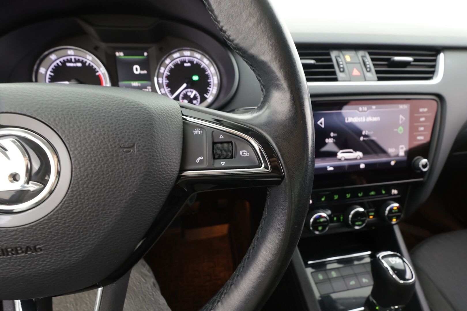 Skoda Octavia 2018 Combi 1,0 TSI Style DSG Autom. -  | Webasto | Koukku | LED | P.Kamera | Keyless | Vakkari | Apple&Android | Suomi-auto | Kahdet Renkaat |