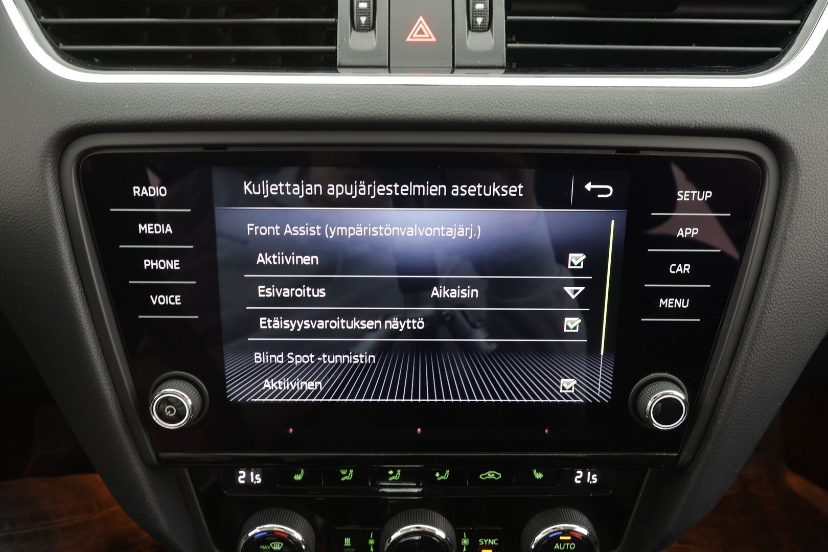 Skoda Octavia 2018 Combi 1,0 TSI Style DSG Autom. -  | Webasto | Koukku | LED | P.Kamera | Keyless | Vakkari | Apple&Android | Suomi-auto | Kahdet Renkaat |
