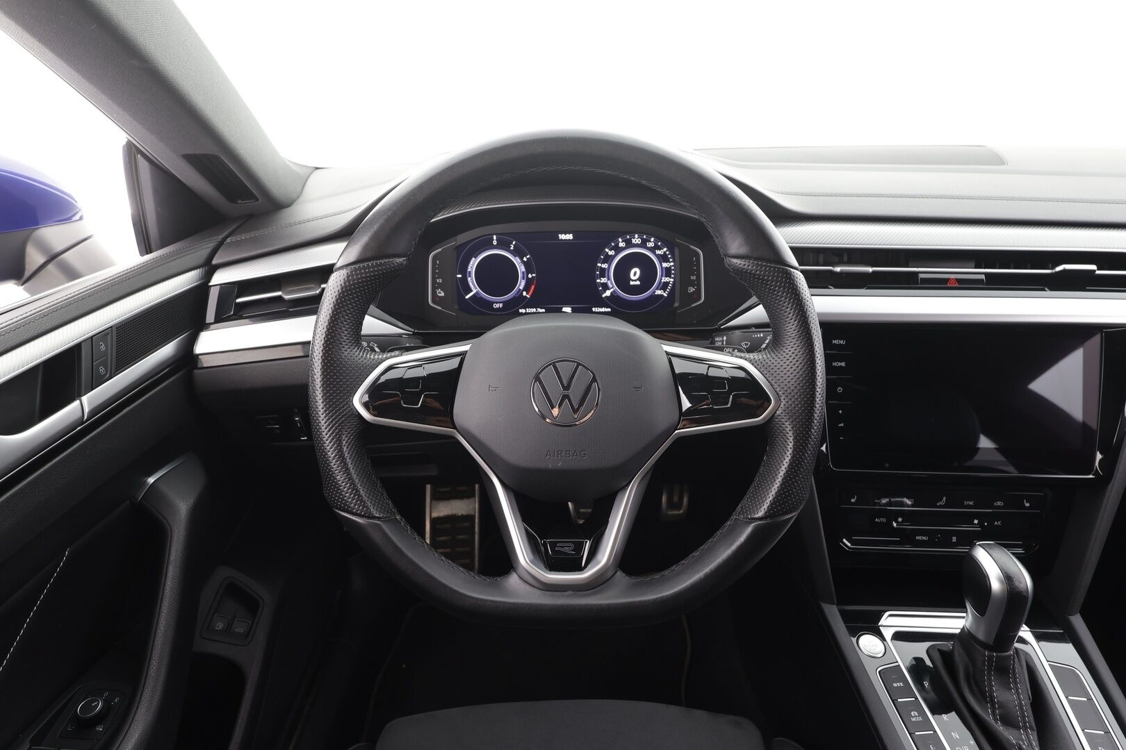 Volkswagen Arteon 2023 Shooting Brake R-Line Business eHybrid 160 kW DSG-automaatti - | ACC | Webasto | Koukku | HUD | DCC | IQ.Light | Nahka-alcantara | Digimittaristo | Travel Assist | P.kamera | Keyless | 1-om suomiauto | 2x renkaat aluin | ALV | 