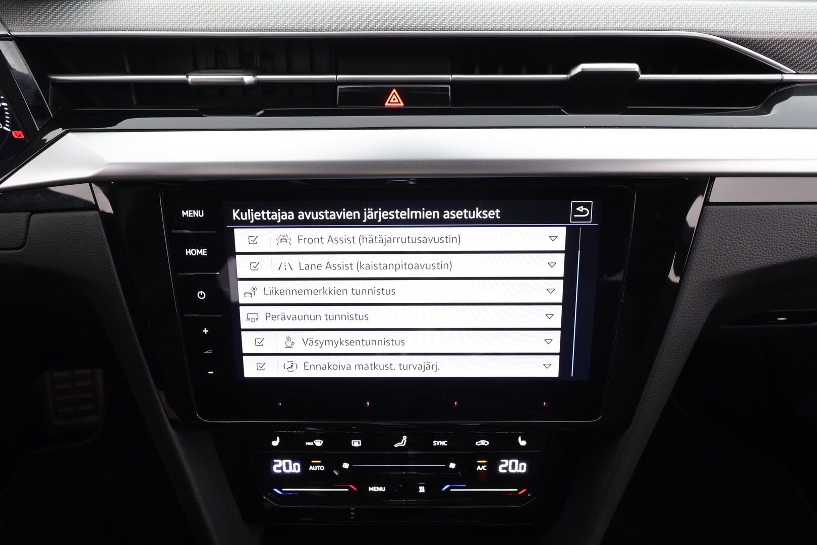 Volkswagen Arteon 2023 Shooting Brake R-Line Business eHybrid 160 kW DSG-automaatti - | ACC | Webasto | Koukku | HUD | DCC | IQ.Light | Nahka-alcantara | Digimittaristo | Travel Assist | P.kamera | Keyless | 1-om suomiauto | 2x renkaat aluin | ALV | 