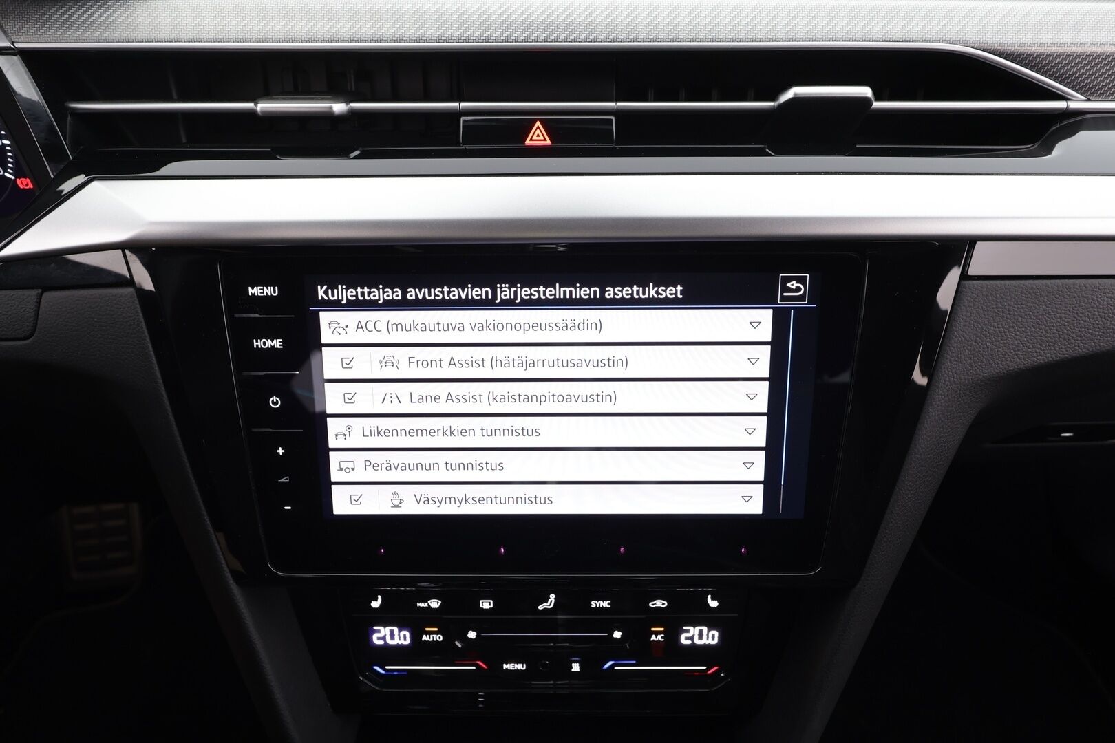 Volkswagen Arteon 2023 Shooting Brake R-Line Business eHybrid 160 kW DSG-automaatti - | ACC | Webasto | Koukku | HUD | DCC | IQ.Light | Nahka-alcantara | Digimittaristo | Travel Assist | P.kamera | Keyless | 1-om suomiauto | 2x renkaat aluin | ALV | 