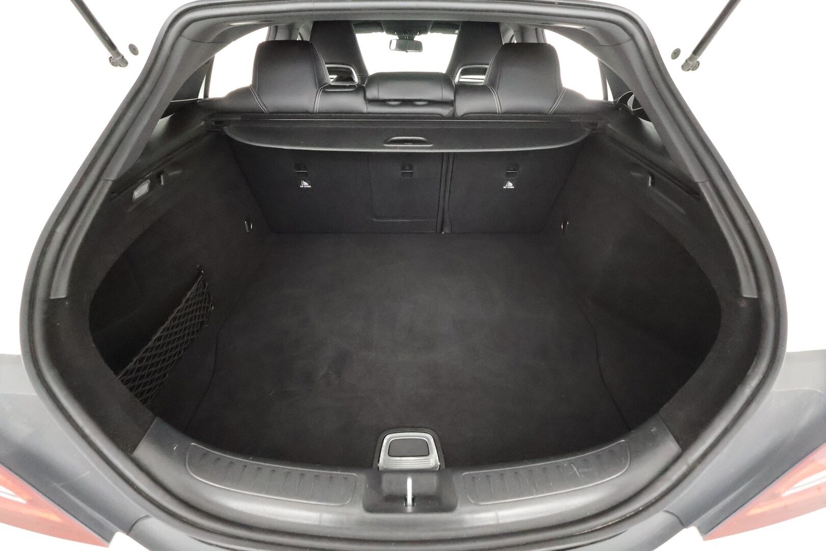 Mercedes-Benz CLA 2018 180 A Shooting Brake White Art Edition * Vakkari / LED / urheiluistuimet / P.Kamera / AMG / Bluetooth * - Kahdet renkaat / Suomi-auto