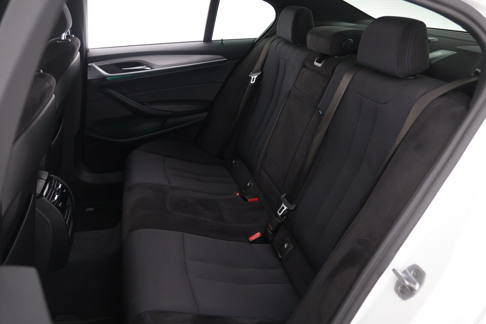 BMW 520 2017 G30 Sedan 520d A Business M-Sport - | Alustasarja | Sporttipenkit | Vakkari | HiFi | Koukku | P-tutka | Navi | Ratinlämmitin |
