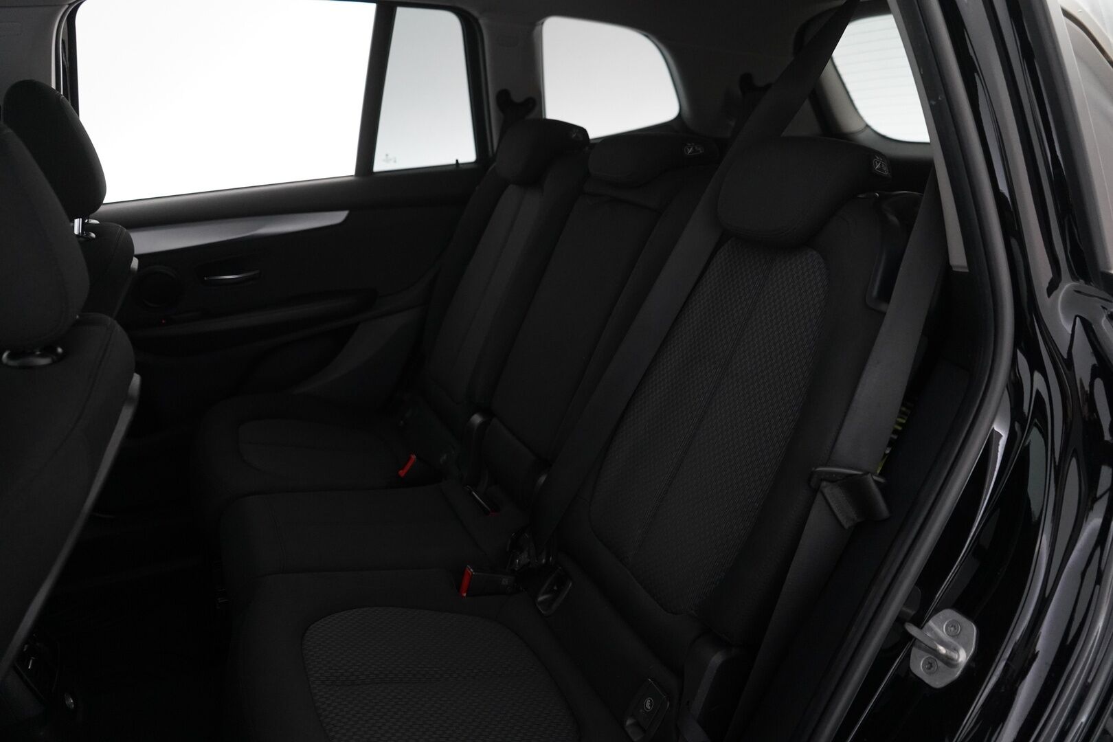 BMW 216 2017 F46 Gran Tourer 216d Business * Vakkari / Vetokoukku / Lohkolämmitin / Pysäköintitutka * - Suomi-auto / Merkkihuollettu / 7-paikkainen - HULLU BLACKWEEK KORKOTARJOUS 2,49%