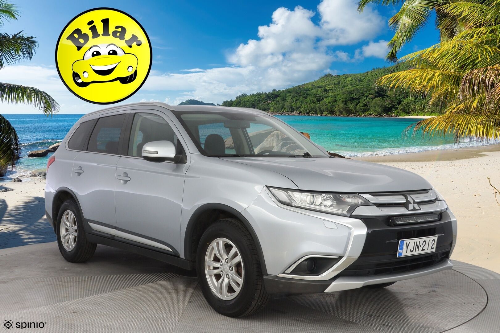 Mitsubishi Outlander 2018 2,0 MIVEC EXE MT 2WD 5P - Kamera | Vakkari | Lohko | Kahdet renkaat OEM alumiinivantein | Suomi-auto | Säntilliset huollot
