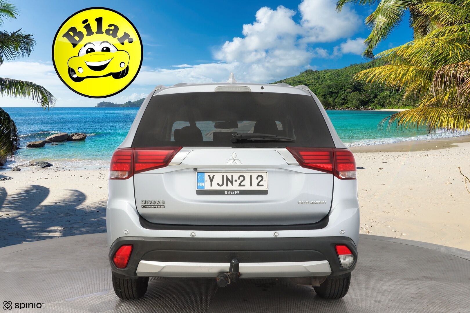 Mitsubishi Outlander 2018 2,0 MIVEC EXE MT 2WD 5P - Kamera | Vakkari | Lohko | Kahdet renkaat OEM alumiinivantein | Suomi-auto | Säntilliset huollot