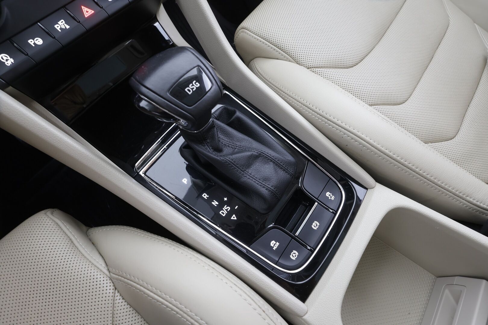 Skoda Kodiaq 2017 1,4 TSI ACT Exclusive DSG Autom. - | ACC | 360-Kamera | Canton | LED | Ilmastoidut nahat muistilla | Panorama | Keyless | Apple&Android | Suomi-auto | Kahdet Renkaat |