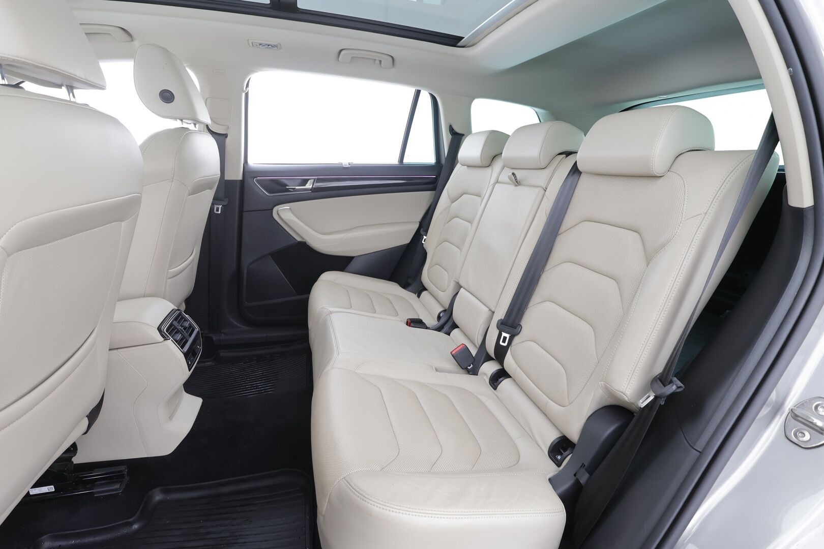 Skoda Kodiaq 2017 1,4 TSI ACT Exclusive DSG Autom. - | ACC | 360-Kamera | Canton | LED | Ilmastoidut nahat muistilla | Panorama | Keyless | Apple&Android | Suomi-auto | Kahdet Renkaat |