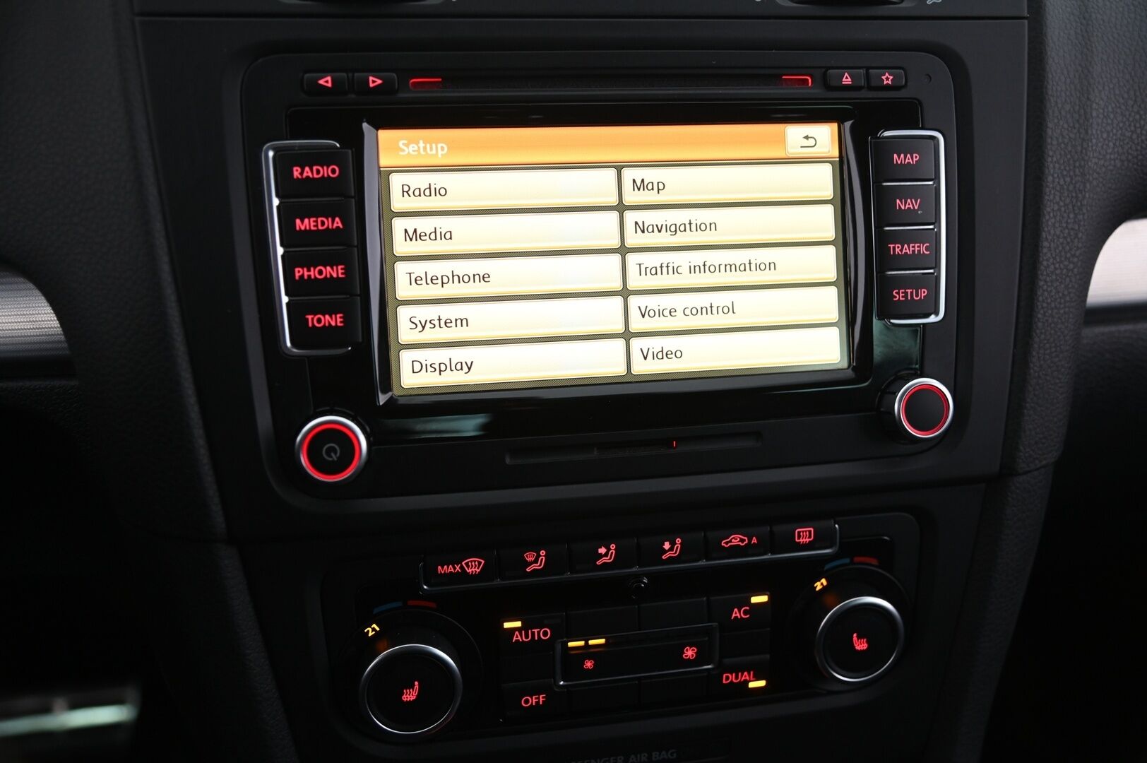 Volkswagen Golf 2012 R 4Motion - Myydään Huutokaupat.com | R Kuppipenkit | DynAudio | Navi | P tutkat | Stage 2+ 