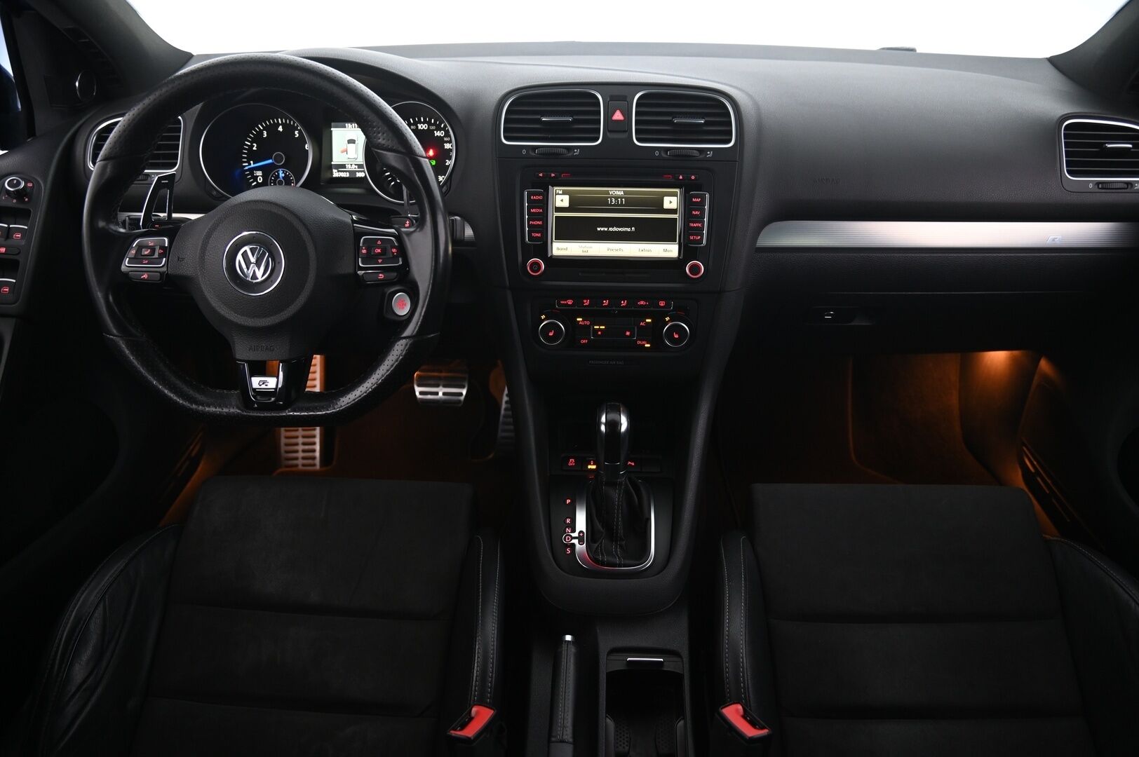 Volkswagen Golf 2012 R 4Motion - Myydään Huutokaupat.com | R Kuppipenkit | DynAudio | Navi | P tutkat | Stage 2+ 
