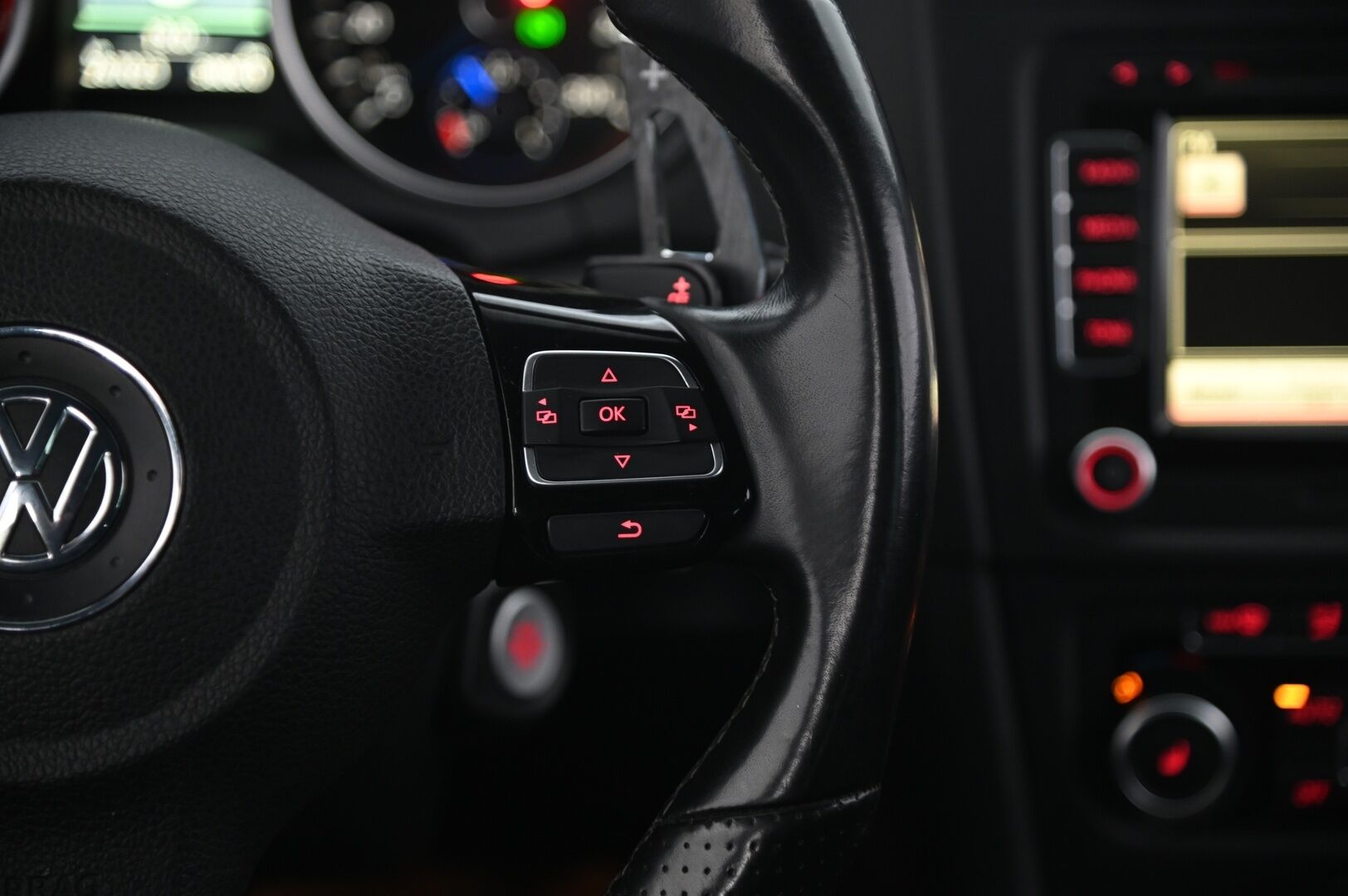 Volkswagen Golf 2012 R 4Motion - Myydään Huutokaupat.com | R Kuppipenkit | DynAudio | Navi | P tutkat | Stage 2+ 