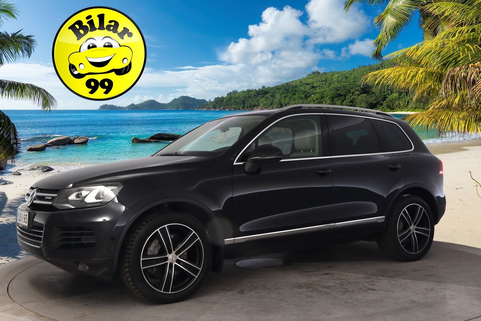 Volkswagen Touareg 2011 3,0 V6 Tiptronic 4Motion * Lohko / Panorama / Vetokoukku / Muistinahat / Takanäytöt / Peruutuskamera* - 2xrenkaat & vanteet / Hiljattain huollettu!* - HULLUT VÄLIPÄIVÄT KORKOTARJOUS 2,49%