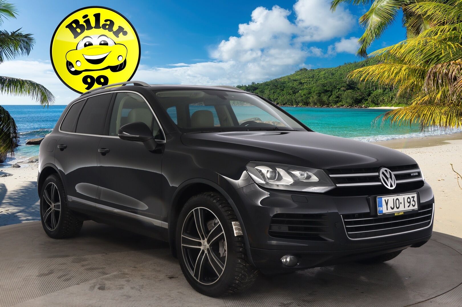 Volkswagen Touareg 2011 3,0 V6 Tiptronic 4Motion * Lohko / Panorama / Vetokoukku / Muistinahat / Takanäytöt / Peruutuskamera* - 2xrenkaat & vanteet / Hiljattain huollettu!* - Osta nyt, maksa vasta ensi vuonna