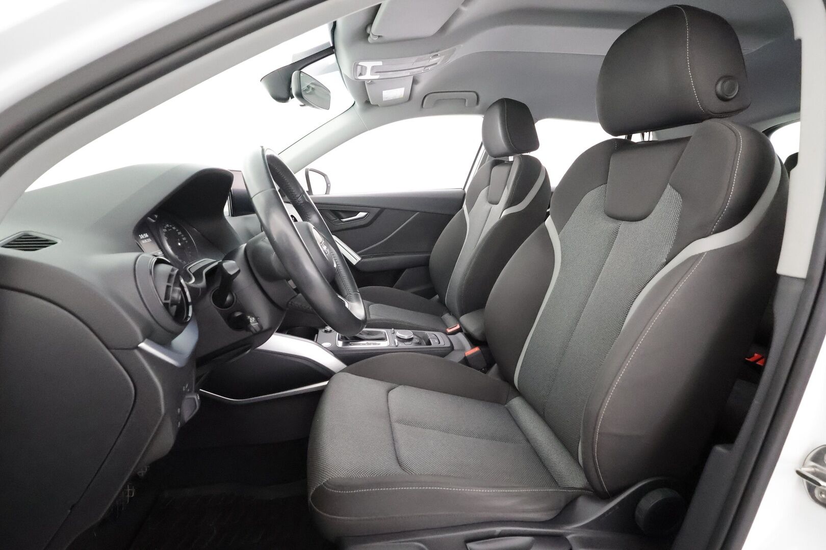 Audi Q2 2017 Business Sport 1,4 TFSI COD 110 kW S tronic - | ACC | LED | P.Tutka | Sisätilanlämmitin | Keyless | Sähkökontti | Suomi-auto | Kahdet renkaat | 