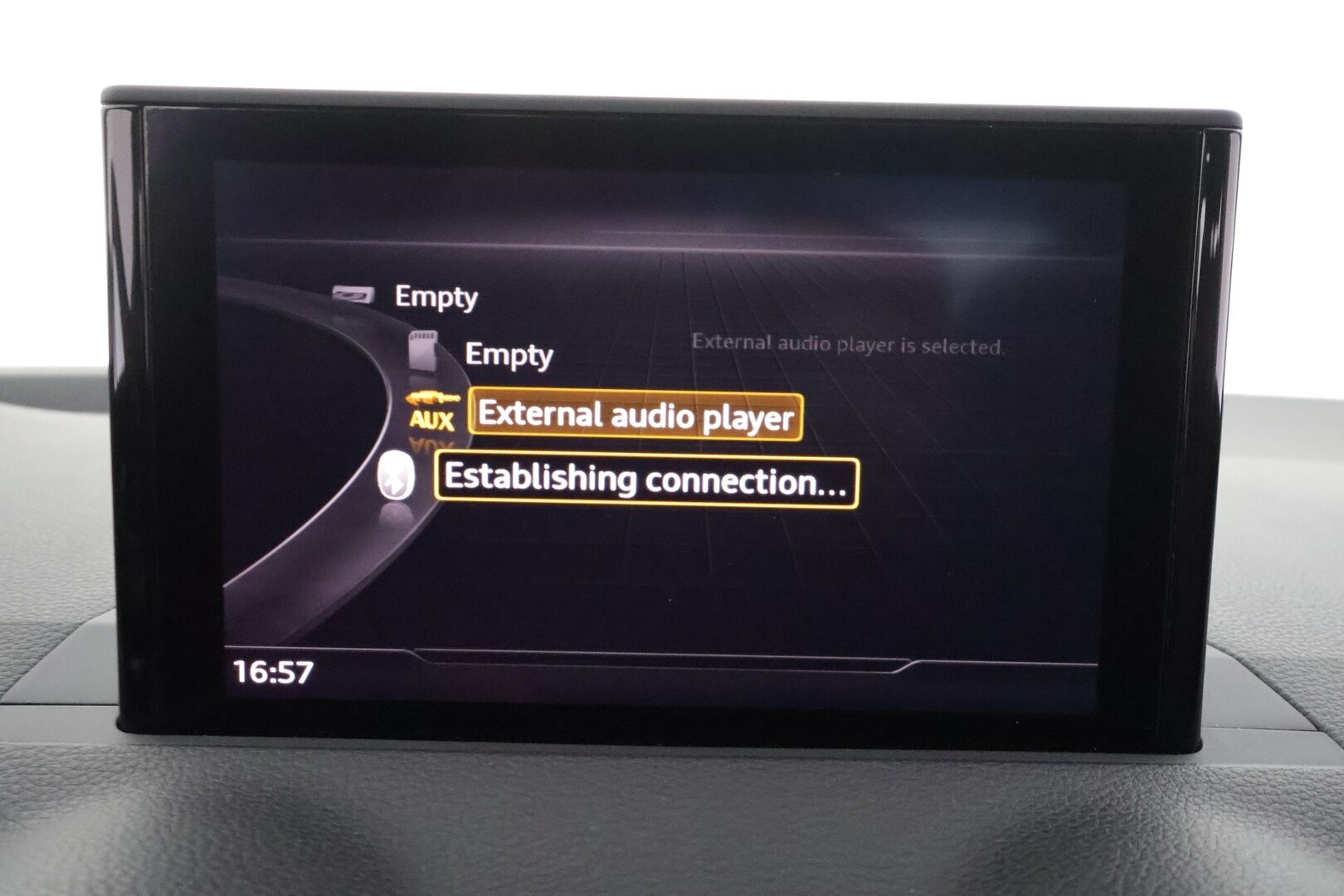 Audi Q2 2017 Business Sport 1,4 TFSI COD 110 kW S tronic - | ACC | LED | P.Tutka | Sisätilanlämmitin | Keyless | Sähkökontti | Suomi-auto | Kahdet renkaat | 