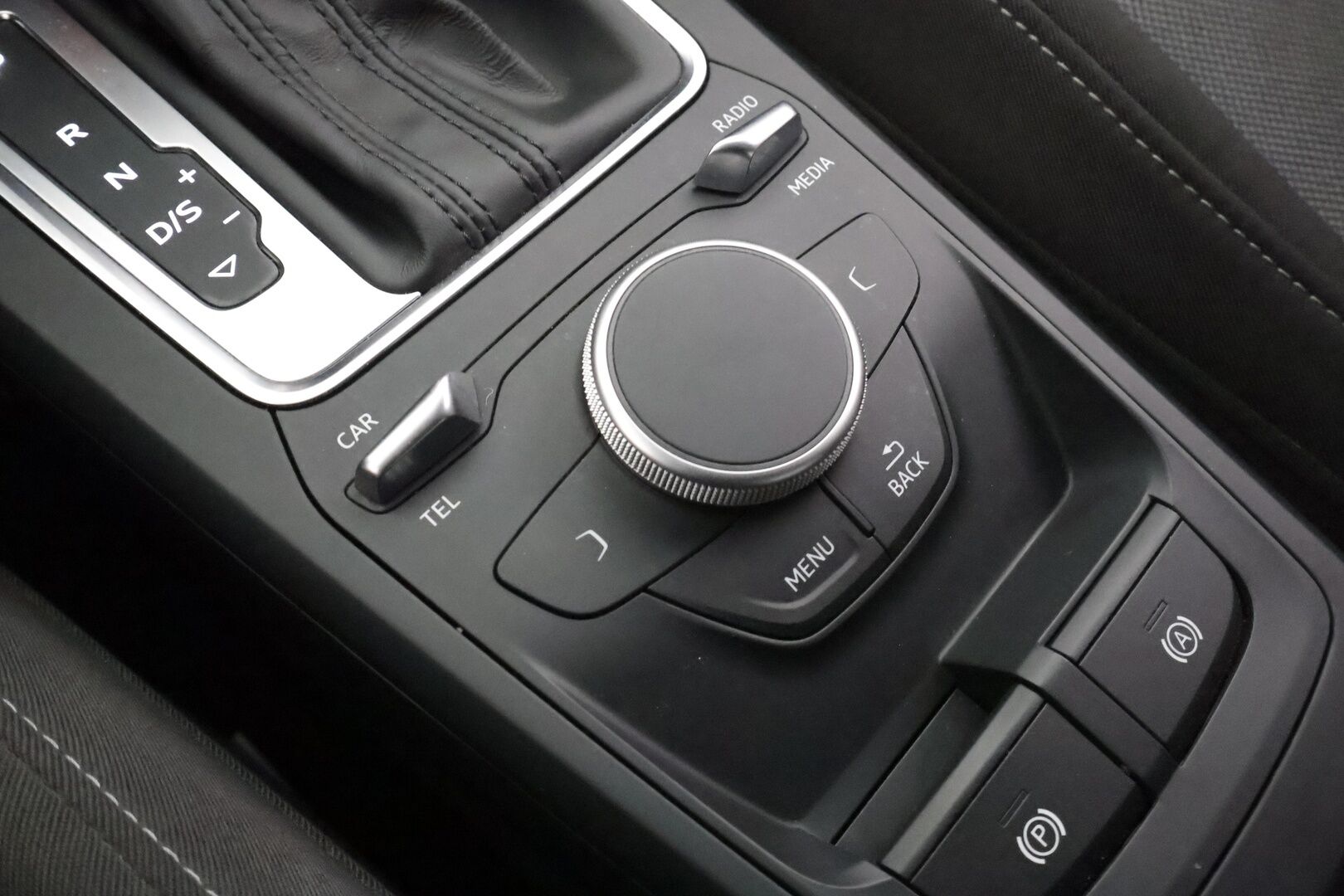 Audi Q2 2017 Business Sport 1,4 TFSI COD 110 kW S tronic - | ACC | LED | P.Tutka | Sisätilanlämmitin | Keyless | Sähkökontti | Suomi-auto | Kahdet renkaat | 