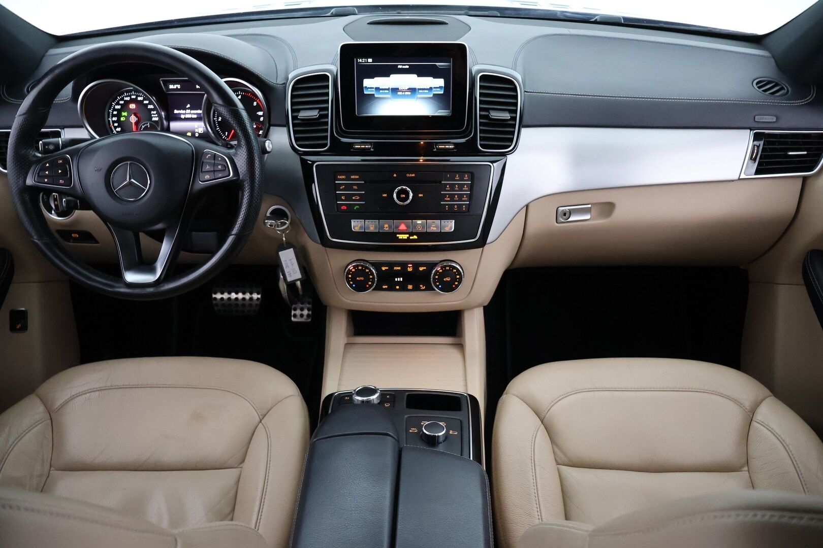 Mercedes-Benz GLE 2017 350 d Coupé 4Matic - Suomi-auto | Webasto | Koukku | Nahat | P-kamera | ILS LED | IHC+ | Vakkari | 2x renkaat