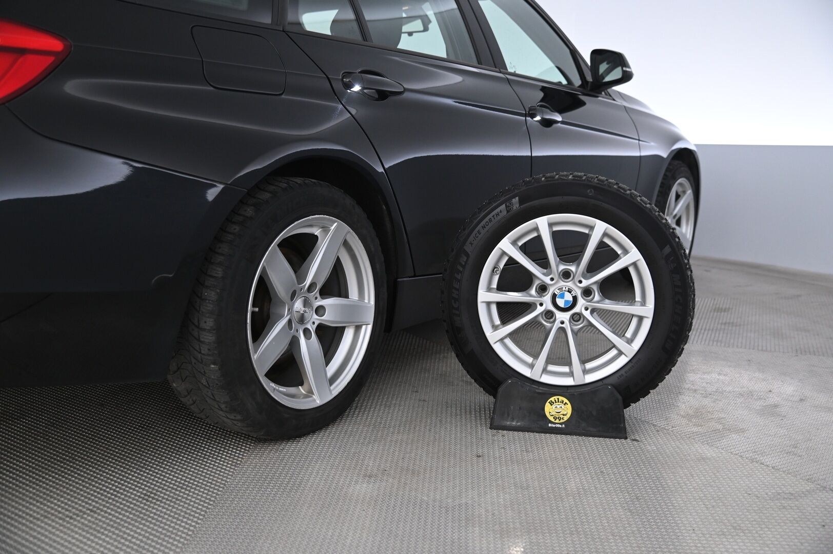 BMW 320 2017 F31 Touring 320d A xDrive Business Exclusive Edition*Sporttinahat / Vakkari / Tutkat* - *Juuri tullut / Suomi-auto*