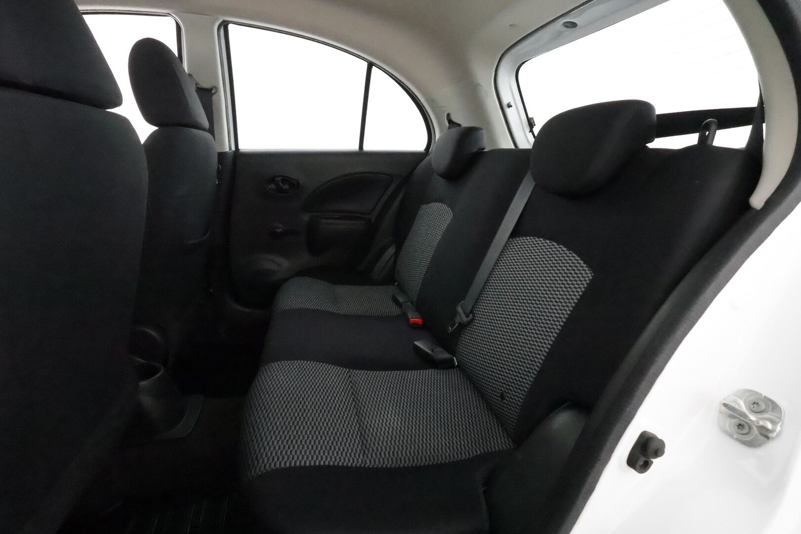 Nissan Micra 2017 80 Visia CVT TPMS **Ilmastointi / Lohkolämmitin sisätilalämmittimellä / Radio / Penkinlämmittimet / TULOSSA!