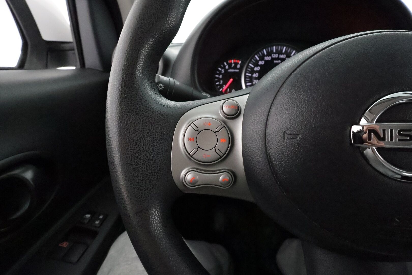 Nissan Micra 2017 80 Visia CVT TPMS **Ilmastointi / Lohkolämmitin sisätilalämmittimellä / Radio / Penkinlämmittimet / TULOSSA!