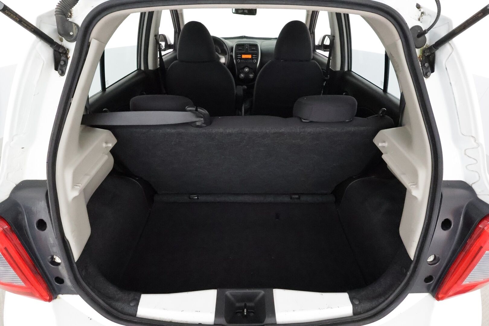 Nissan Micra 2017 80 Visia CVT TPMS **Ilmastointi / Lohkolämmitin sisätilalämmittimellä / Radio / Penkinlämmittimet / TULOSSA!