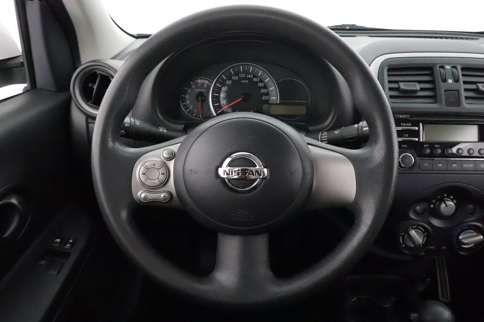 Nissan Micra 2017 80 Visia CVT TPMS **Ilmastointi / Lohkolämmitin sisätilalämmittimellä / Radio / Penkinlämmittimet / TULOSSA!