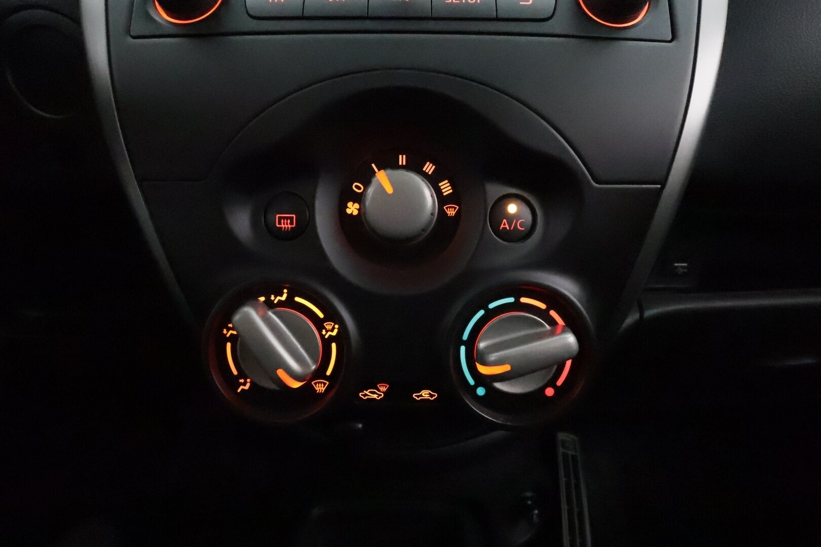 Nissan Micra 2017 80 Visia CVT TPMS **Ilmastointi / Lohkolämmitin sisätilalämmittimellä / Radio / Penkinlämmittimet / TULOSSA!