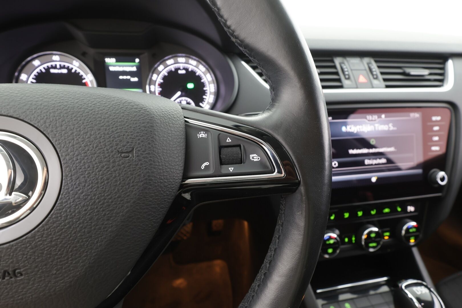 Skoda Octavia 2018 Combi 1,4 TSI Style DSG Autom. - | Vakkari | Webasto | P.kamera | LED | Ratinlämmitys | Apple&Android | Suomi-auto | Kahdet Renkaat |