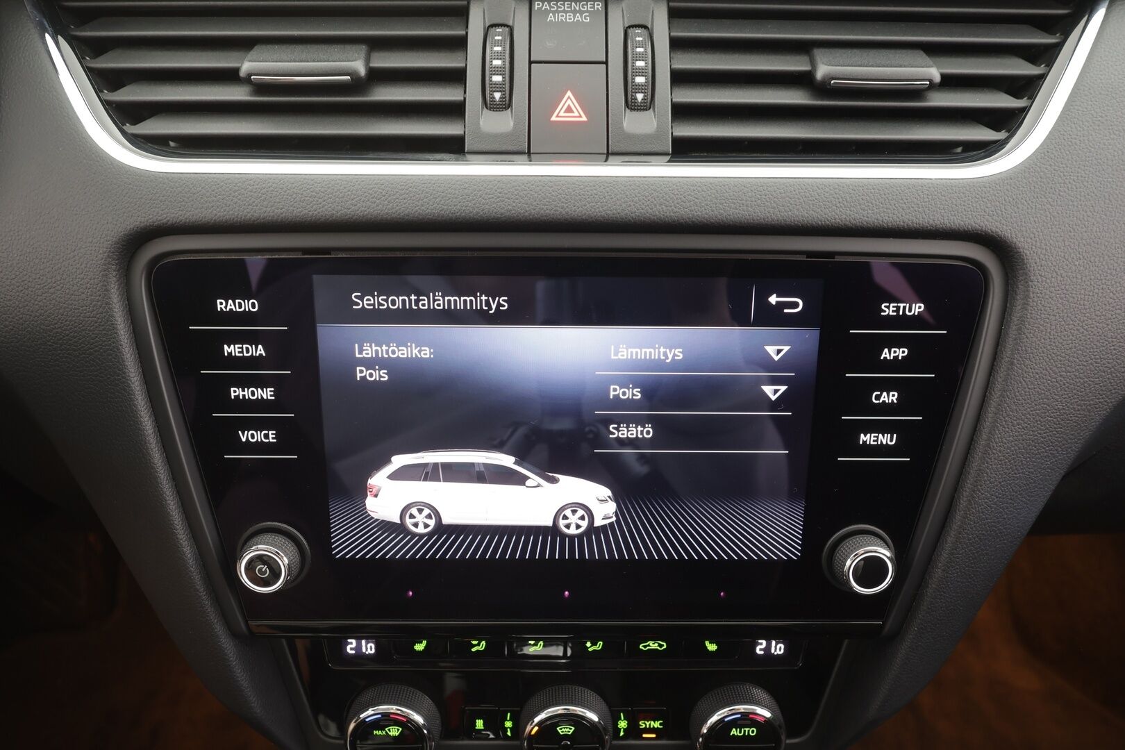 Skoda Octavia 2018 Combi 1,4 TSI Style DSG Autom. - | Vakkari | Webasto | P.kamera | LED | Ratinlämmitys | Apple&Android | Suomi-auto | Kahdet Renkaat |