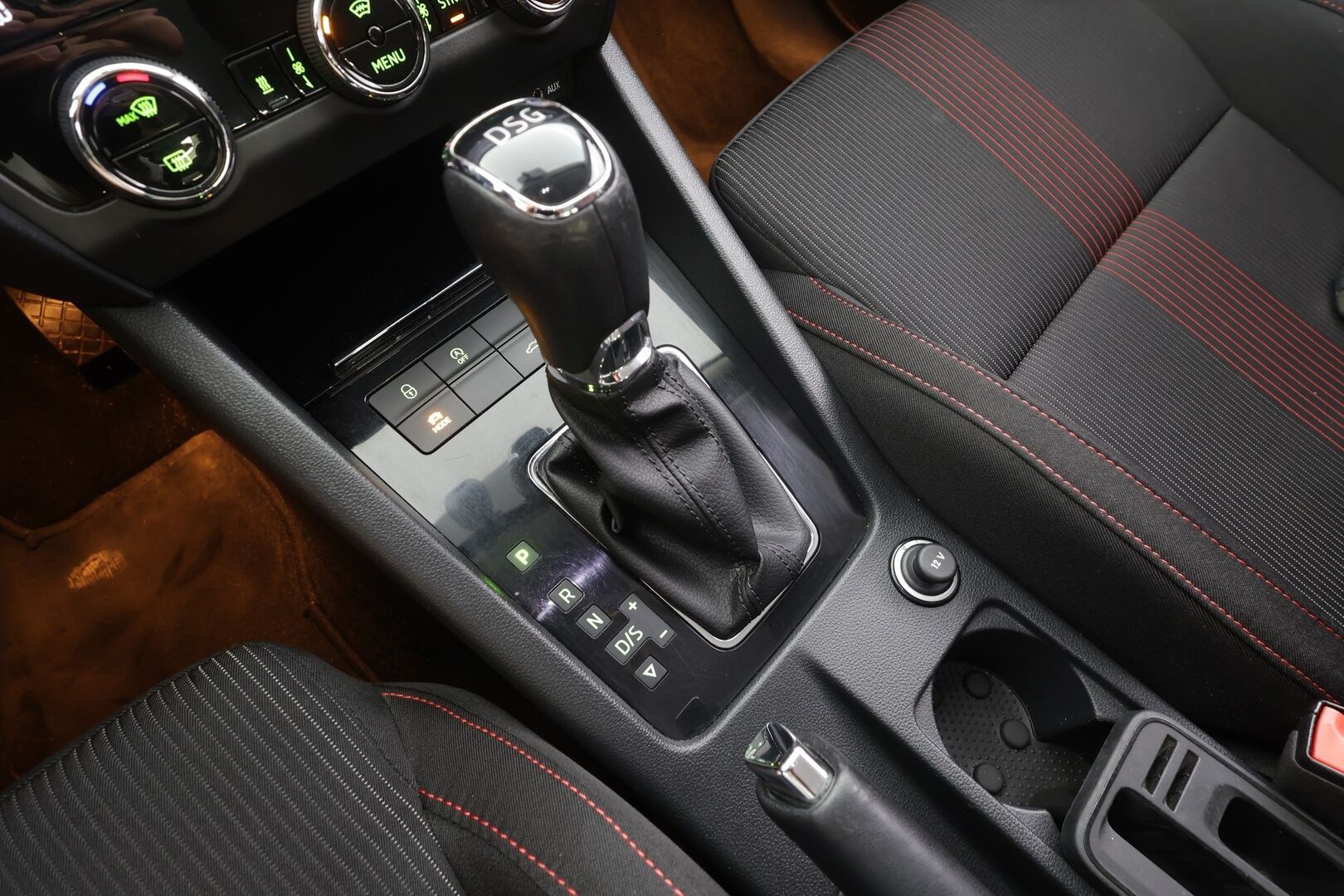 Skoda Octavia 2018 Combi 1,4 TSI Style DSG Autom. - | Vakkari | Webasto | P.kamera | LED | Ratinlämmitys | Apple&Android | Suomi-auto | Kahdet Renkaat |