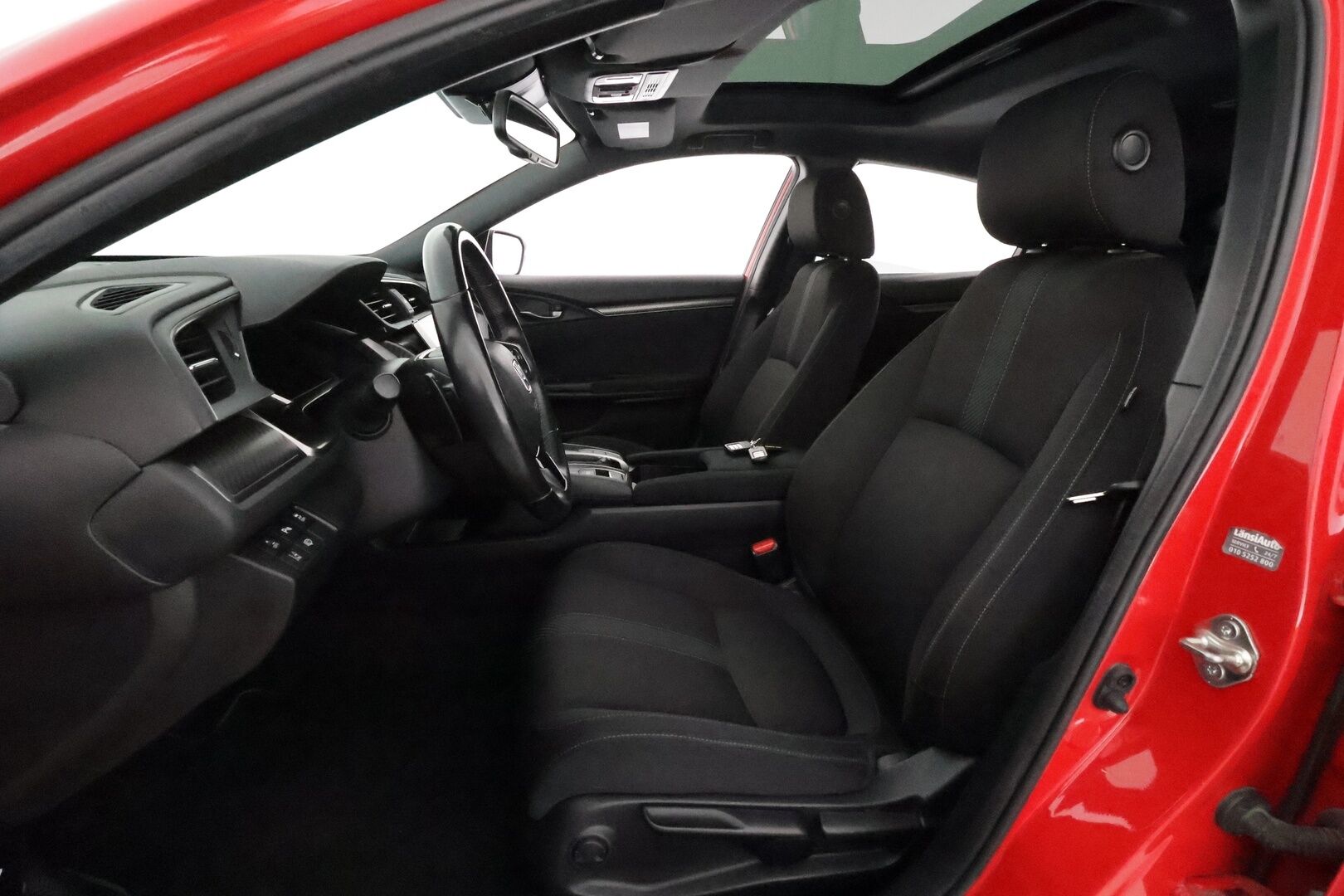 Honda Civic 2017 HB 182 hv Type S Plus AT **Adapt.vakkari / Lasikattoluukku / P.kamera / Navi / Apple&Android / KeylessGo / LED** - Suomi-auto / Kahdet renkaat aluvanteilla