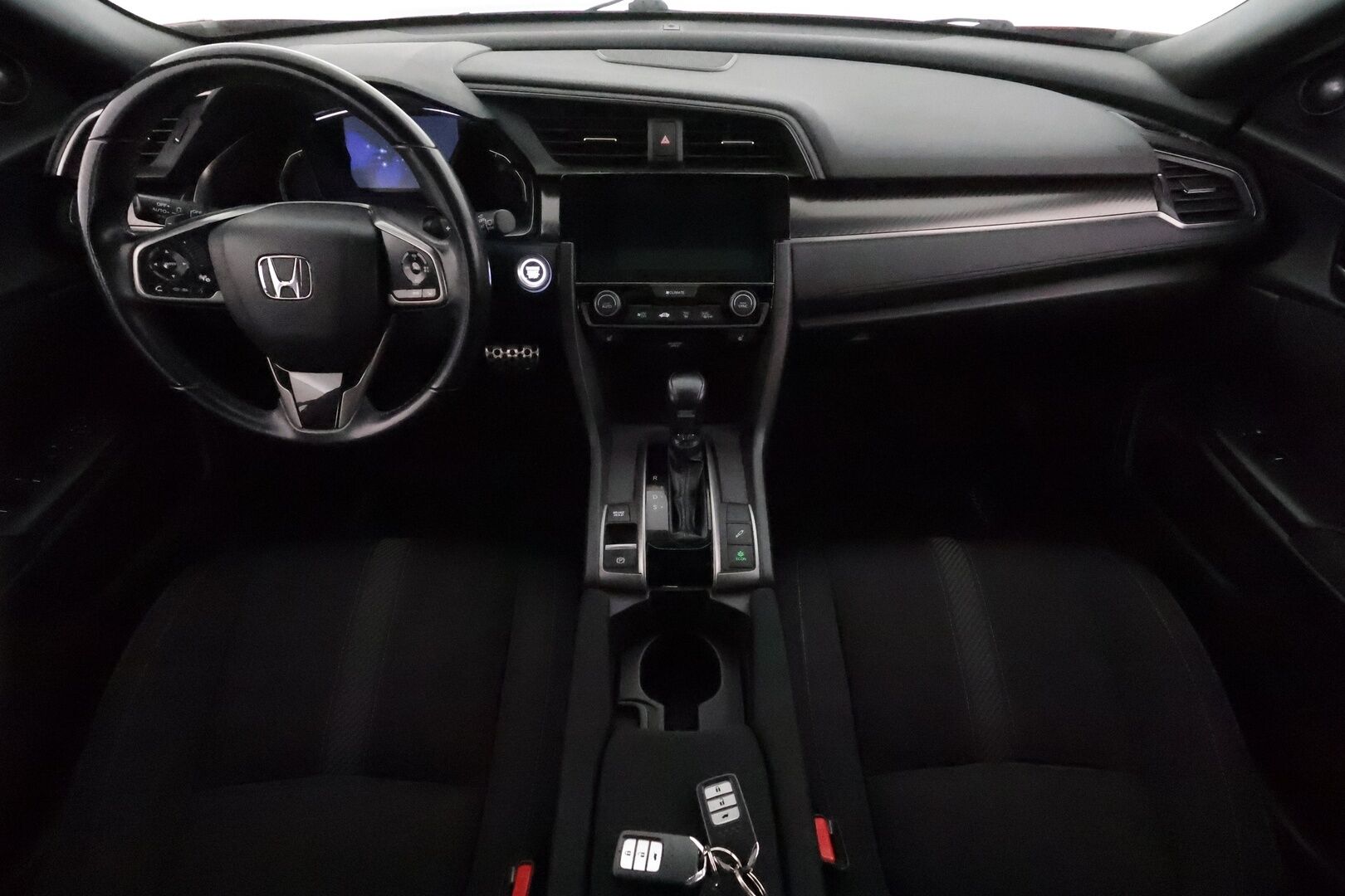 Honda Civic 2017 HB 182 hv Type S Plus AT **Adapt.vakkari / Lasikattoluukku / P.kamera / Navi / Apple&Android / KeylessGo / LED** - Suomi-auto / Kahdet renkaat aluvanteilla