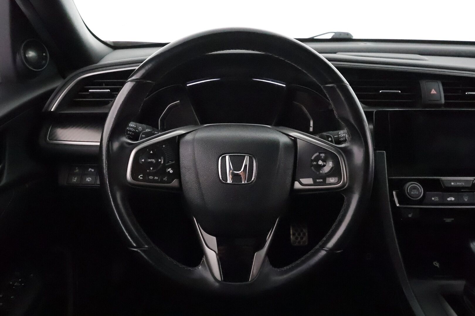 Honda Civic 2017 HB 182 hv Type S Plus AT **Adapt.vakkari / Lasikattoluukku / P.kamera / Navi / Apple&Android / KeylessGo / LED** - Suomi-auto / Kahdet renkaat aluvanteilla