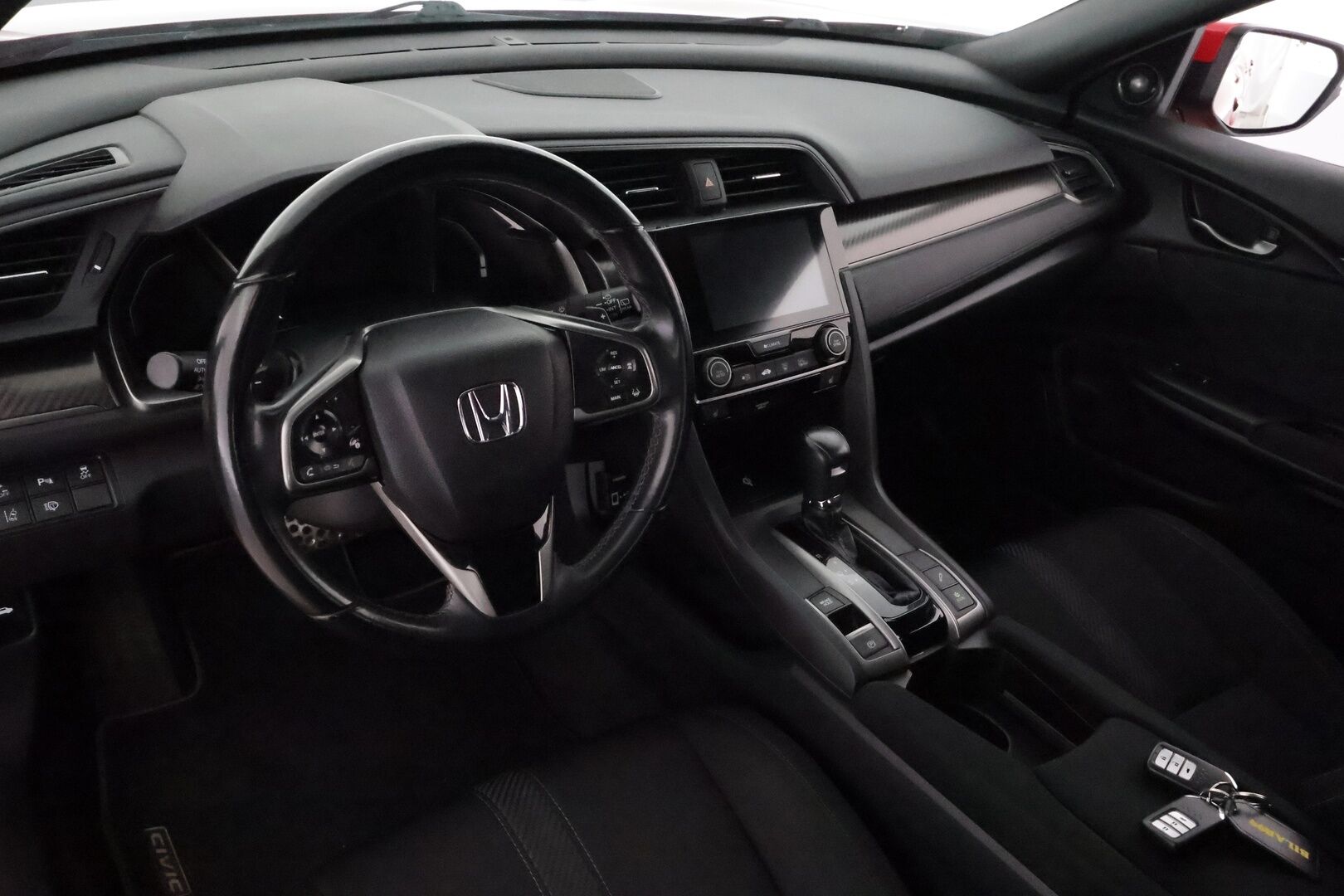 Honda Civic 2017 HB 182 hv Type S Plus AT *ACC / Lohko / Kamera / Navi / Apple&Android / KeylessGo / LED* - Suomi-auto / Kahdet renkaat aluvanteilla / Juuri huollettu / SUPER VARUSTEET!
