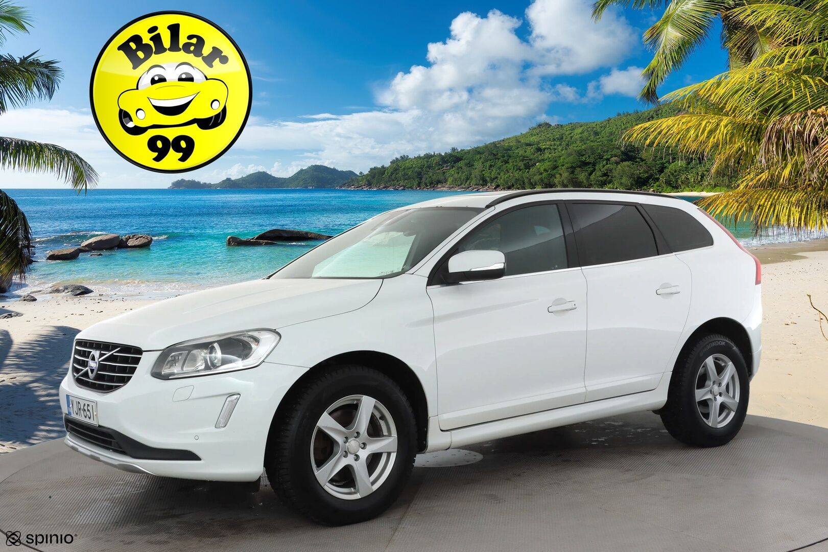 Volvo XC60 2014 D4 AWD Momentum aut * Panorama / Webasto / Vetokoukku / Vakkari / Sensus Navi / Digimittari / Puolinahkasisusta - Kahdet renkaat aluvanteilla / Merkkihuollettu / Jakopää tehty! - HULLUT AVAJAISHULINAT KORKOTARJOUS 3,29 %