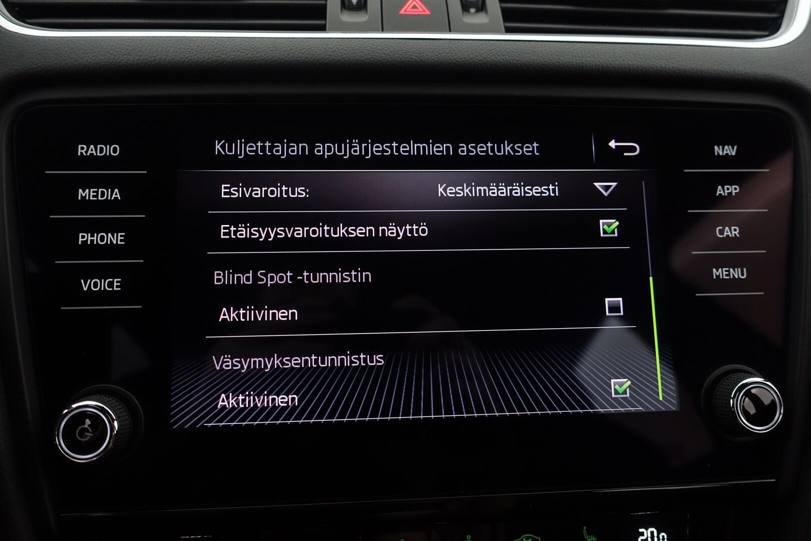 Skoda Octavia 2018 2,0 TSI RS - | ACC |  Webasto | RS Challenge | Sporttipenkit | Keyless | Lämm. Tuulilasi | Navi | Ratinlämmitin | Apple&Android | BLIS | LED | 2X Renkaat & vanteet |