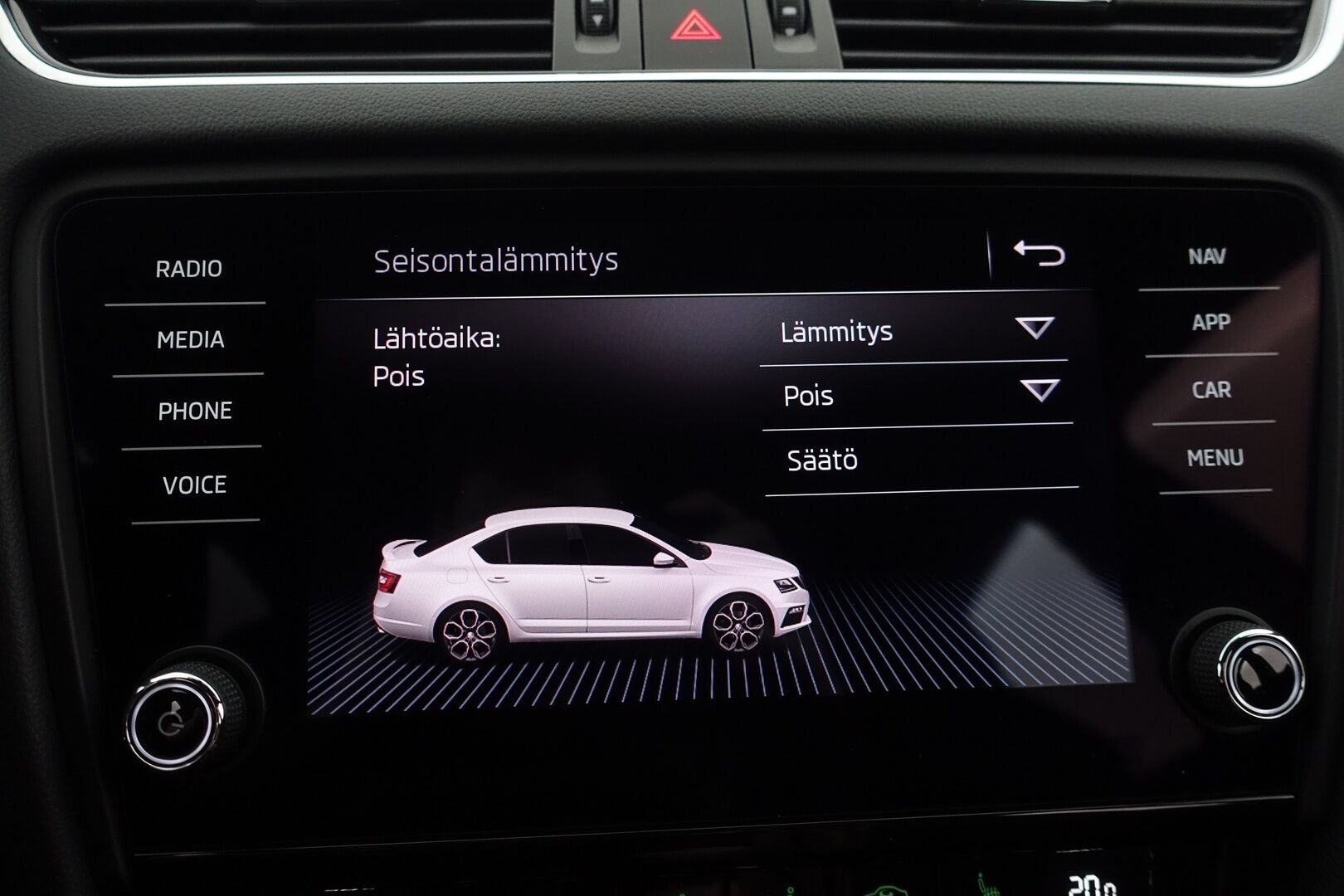 Skoda Octavia 2018 2,0 TSI RS - | ACC |  Webasto | RS Challenge | Sporttipenkit | Keyless | Lämm. Tuulilasi | Navi | Ratinlämmitin | Apple&Android | BLIS | LED | 2X Renkaat & vanteet |