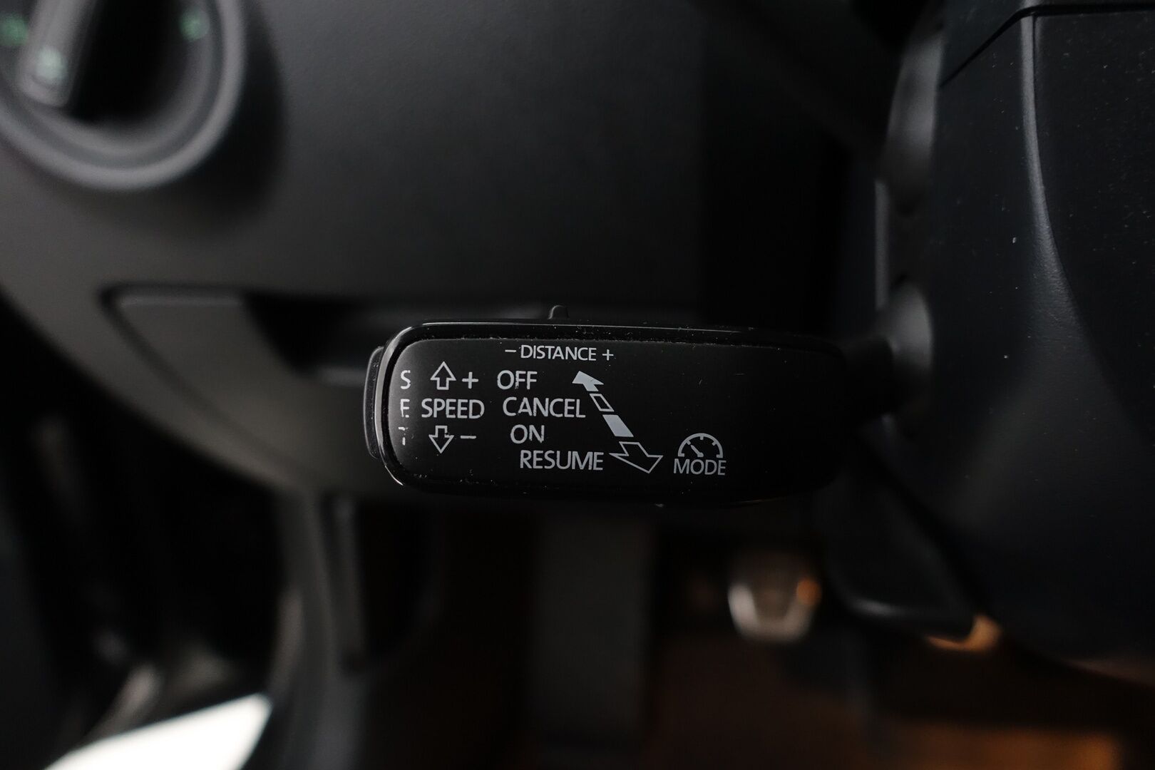 Skoda Octavia 2018 2,0 TSI RS - | ACC |  Webasto | RS Challenge | Sporttipenkit | Keyless | Lämm. Tuulilasi | Navi | Ratinlämmitin | Apple&Android | BLIS | LED | 2X Renkaat & vanteet |