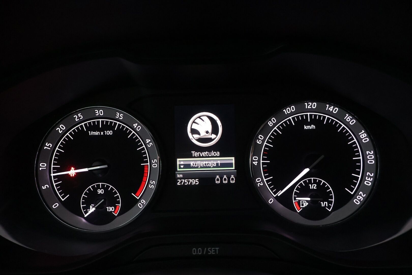 Skoda Karoq 2018 2,0 TDI 150 4x4 Ambition DSG - | Webasto | S.Koukku | Lämmitettävä tuulilasi | Smartlink | Neliveto | Kattava huoltohistoria | Kahdet renkaat |