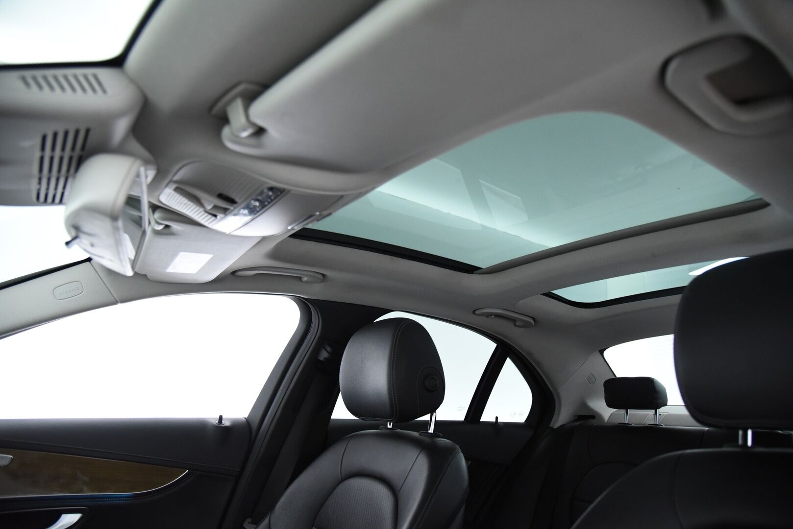 Mercedes-Benz C 2014 200 A Premium Business AMG  / Burmester / HUD / Panoraama / LED / Navi - 2x vanteet / Lohkolämmitin sisäpistokkeella