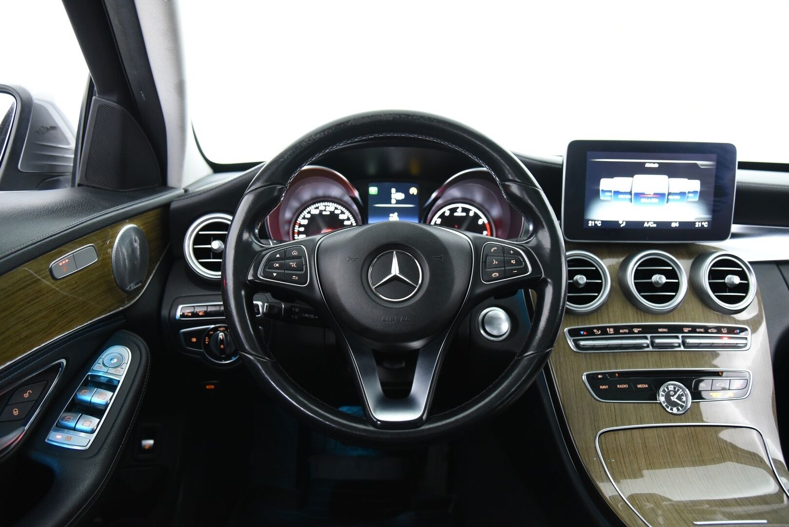 Mercedes-Benz C 2014 200 A Premium Business AMG  / Burmester / HUD / Panoraama / LED / Navi - 2x vanteet / Lohkolämmitin sisäpistokkeella