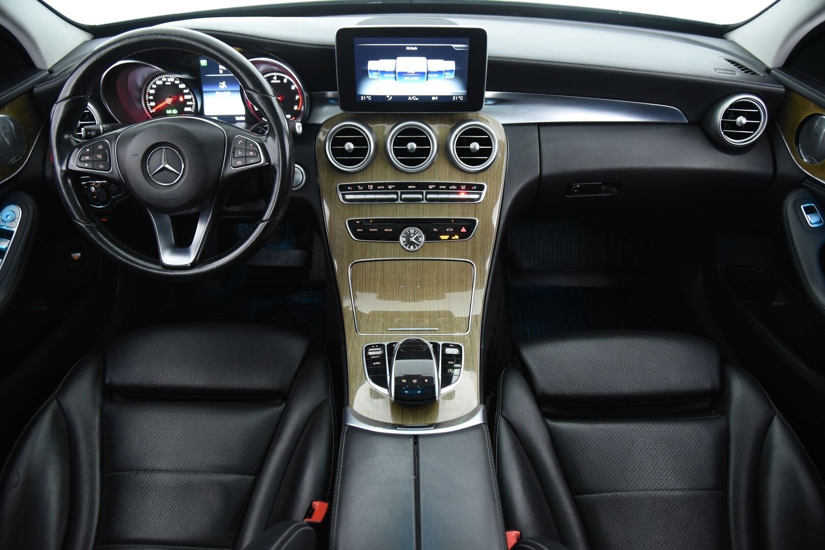 Mercedes-Benz C 2014 200 A Premium Business AMG  / Burmester / HUD / Panoraama / LED / Navi - 2x vanteet / Lohkolämmitin sisäpistokkeella