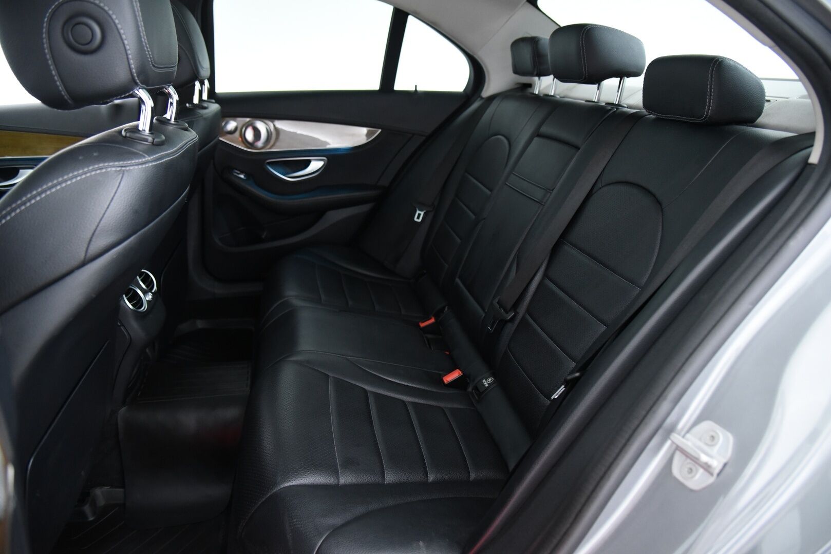 Mercedes-Benz C 2014 200 A Premium Business AMG  / Burmester / HUD / Panoraama / LED / Navi - 2x vanteet / Lohkolämmitin sisäpistokkeella