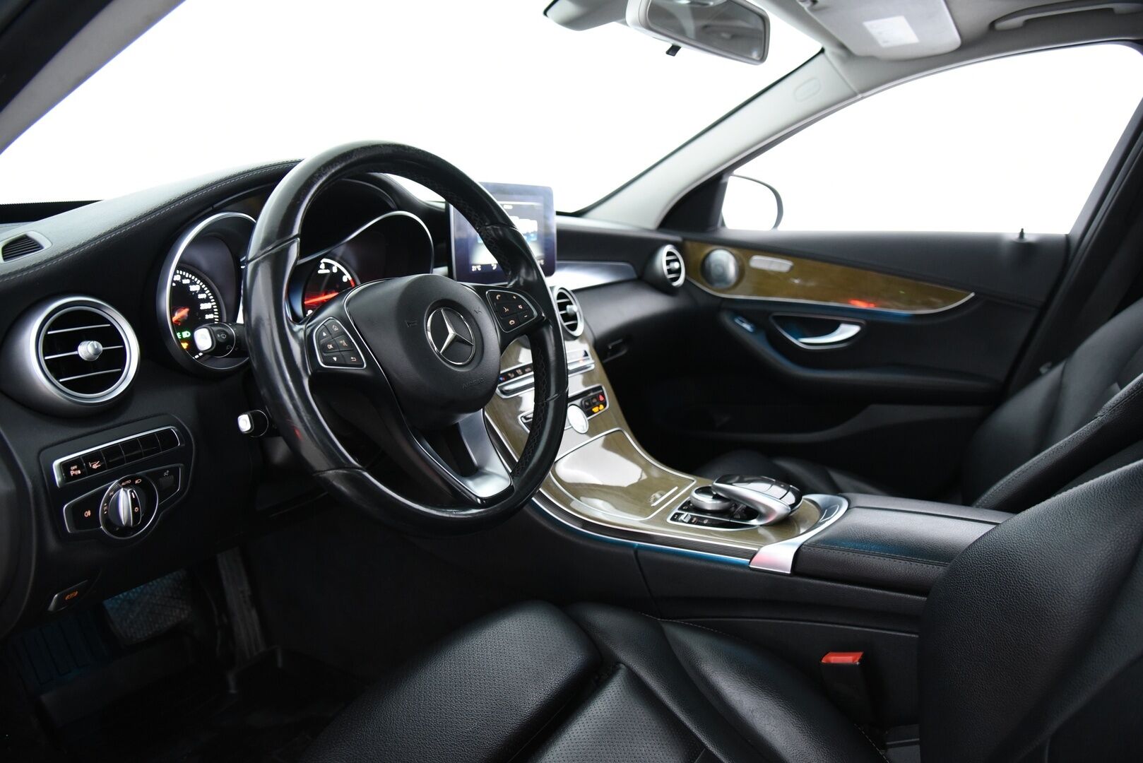 Mercedes-Benz C 2014 200 A Premium Business AMG  / Burmester / HUD / Panoraama / LED / Navi - 2x vanteet / Lohkolämmitin sisäpistokkeella