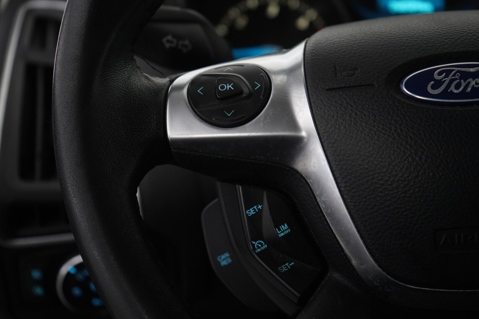 Ford Focus 2012 1.6 TDCi 95 hv Start/Stop Trend M6 Wagon *Myydään huutokaupat.com sivustolla* - Kahdet renkaat / Hyvät huollot / Katsastus 9.2026