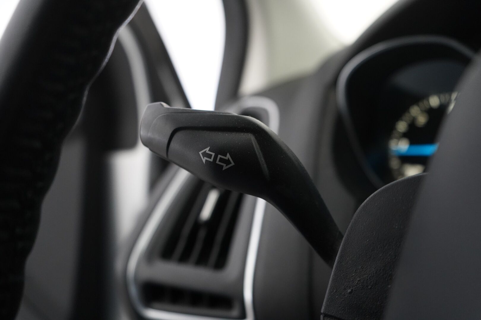 Ford Focus 2012 1.6 TDCi 95 hv Start/Stop Trend M6 Wagon *Myydään huutokaupat.com sivustolla* - Kahdet renkaat / Hyvät huollot / Katsastus 9.2026