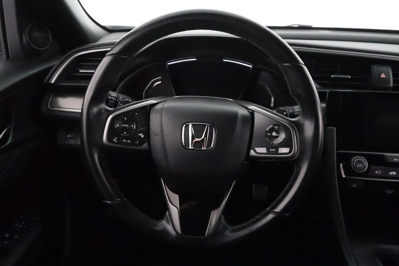 Honda Civic 2020 HB 129 hv Sport AT **Sisätilanlämmitin / Adapt.Vakkari / P.kamera / Kaistavahti / Navi** - Suomi-auto / Kahdet Renkaat / Merkkihuollettu!