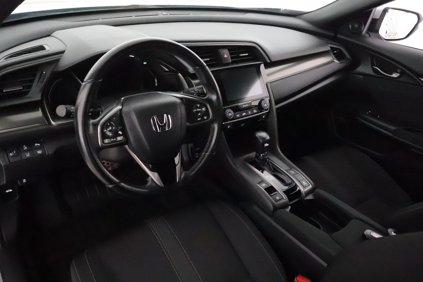 Honda Civic 2020 HB 129 hv Sport AT **Sisätilanlämmitin / Adapt.Vakkari / P.kamera / Kaistavahti / Navi** - Suomi-auto / Kahdet Renkaat / Merkkihuollettu!
