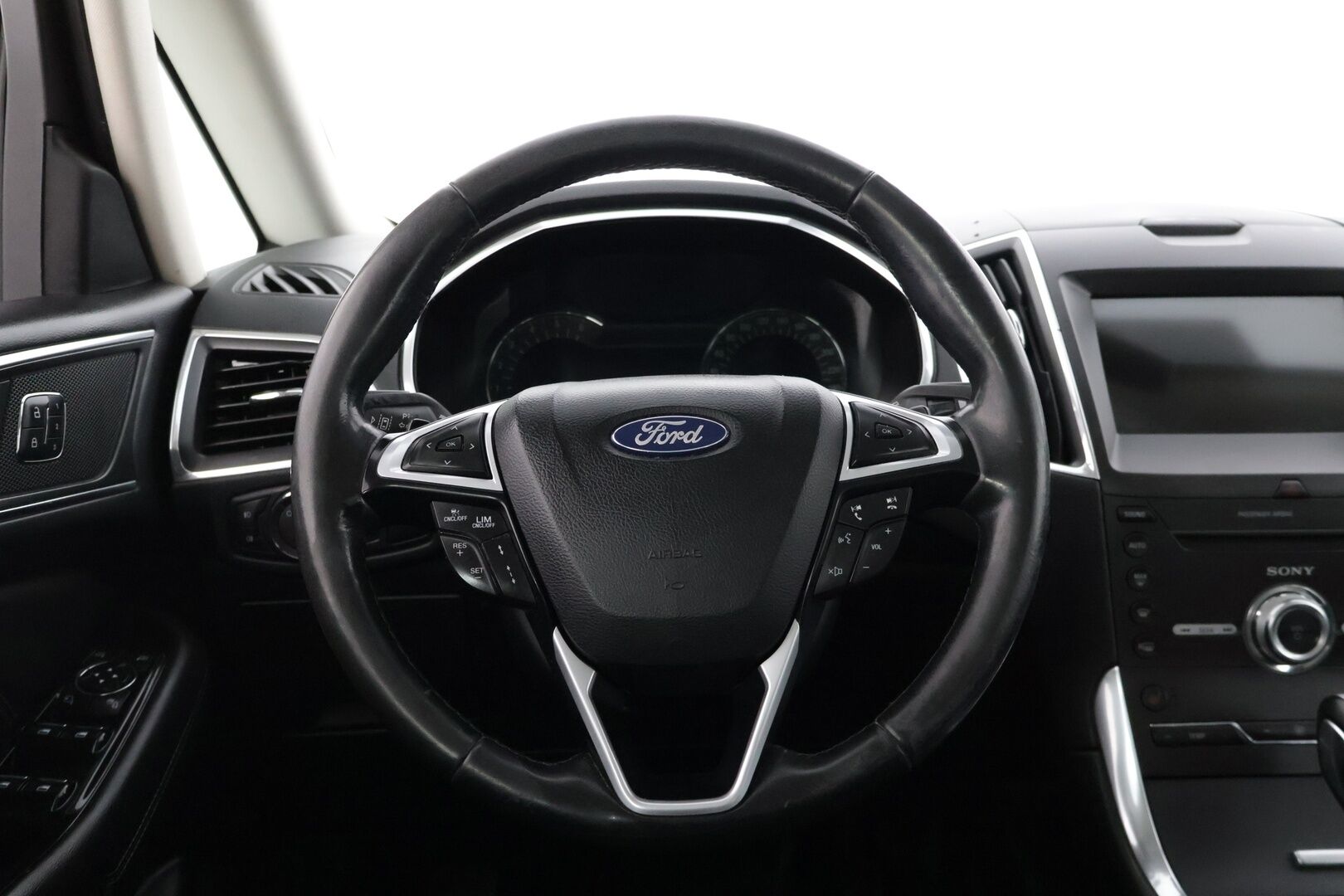 Ford S-Max 2018 2,0 TDCi 150hv PowerShift A6 Titanium 5D * Adap.Vakkari / Blis / Kaistavahti / Peruutuskamera / Navi / Webasto / Nahat muistilla * - * 7 P. / Siisti Hyvin Huollettu / Juuri Vaihdettu Jakohihna /  Vaihteisto Korjattu *